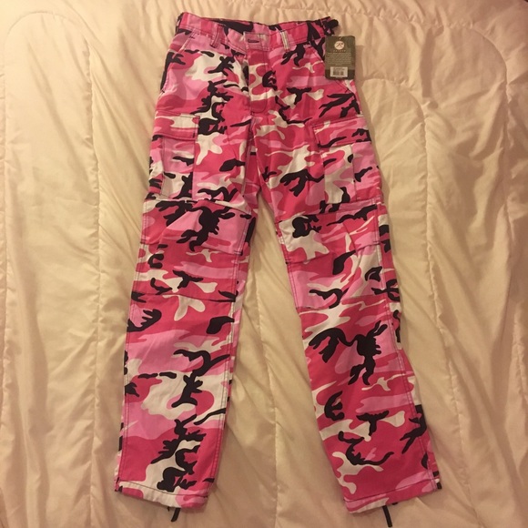 womens pink camo pants